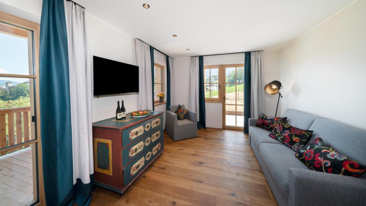 Himml Schlosshof Umes Extérieur photo